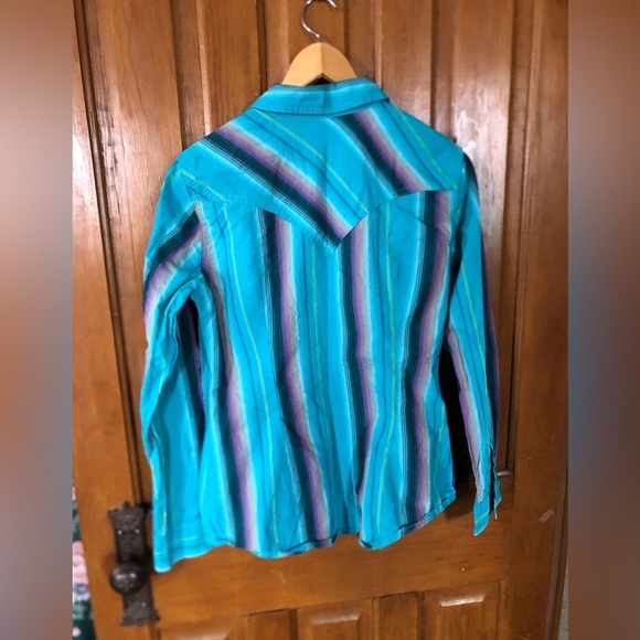Wrangler Blue and Purple Pearl Snap Western Shirt - Picture 2 of 12